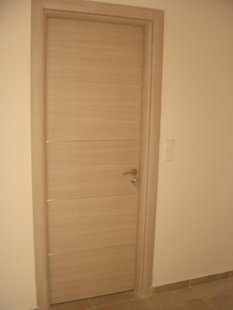 LAMINATE ME ΛΕΠΤΟΜΕΡΕΙΕΣ ΙΝΟΧ
